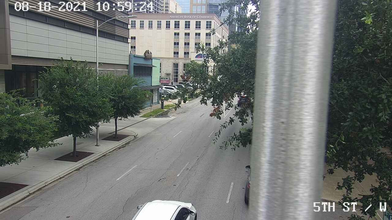Traffic Cam  5TH ST / WEST AVE