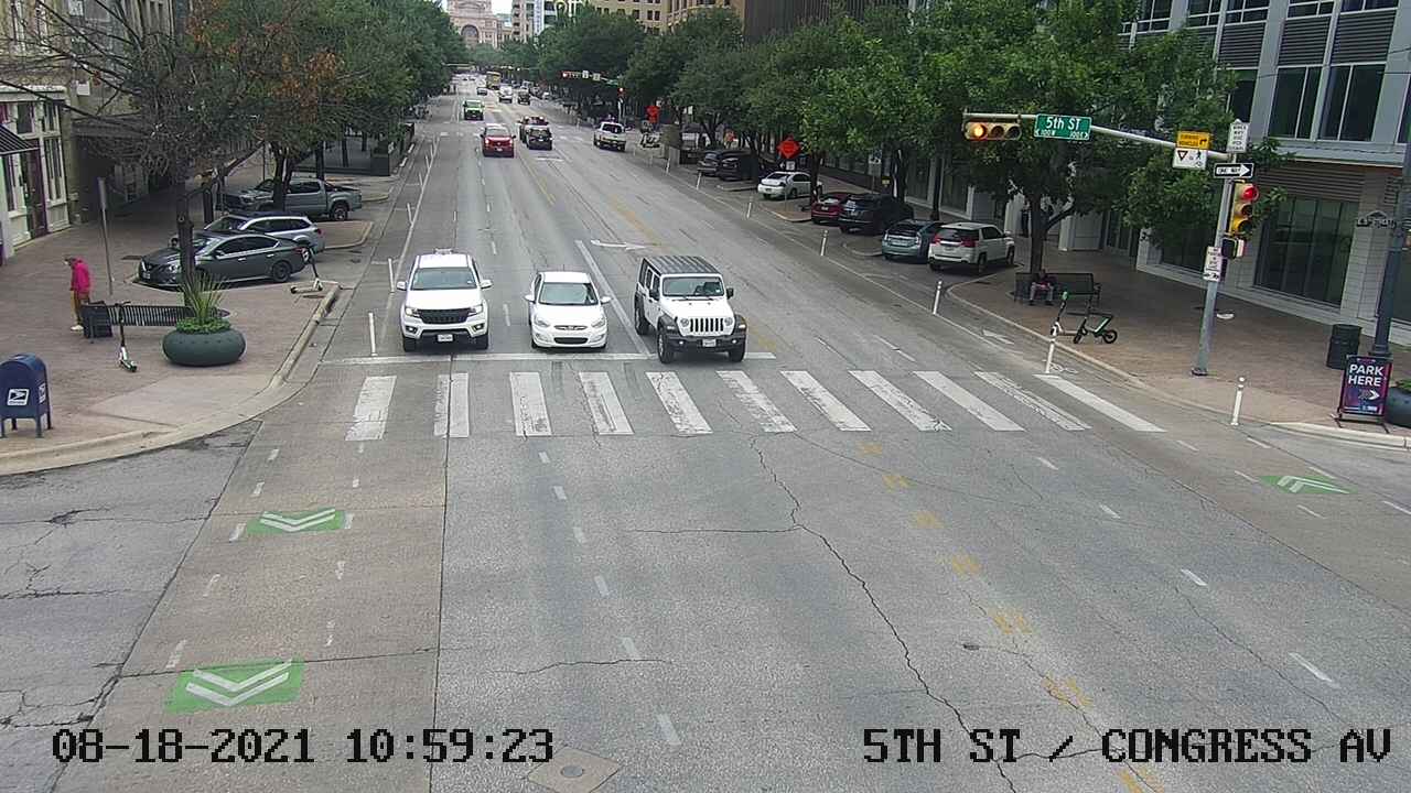 Traffic Cam  5TH ST / CONGRESS AVE