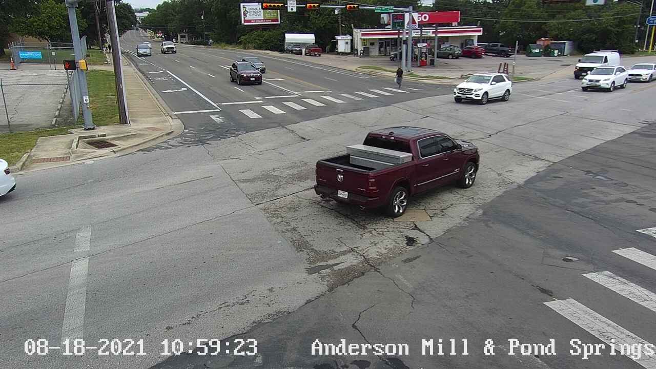 Traffic Cam  ANDERSON MILL RD / POND SPRINGS RD