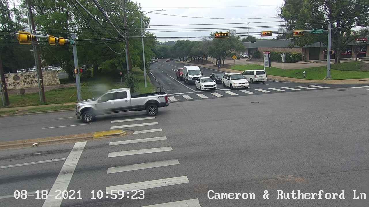 Traffic Cam  CAMERON RD / RUTHERFORD LN