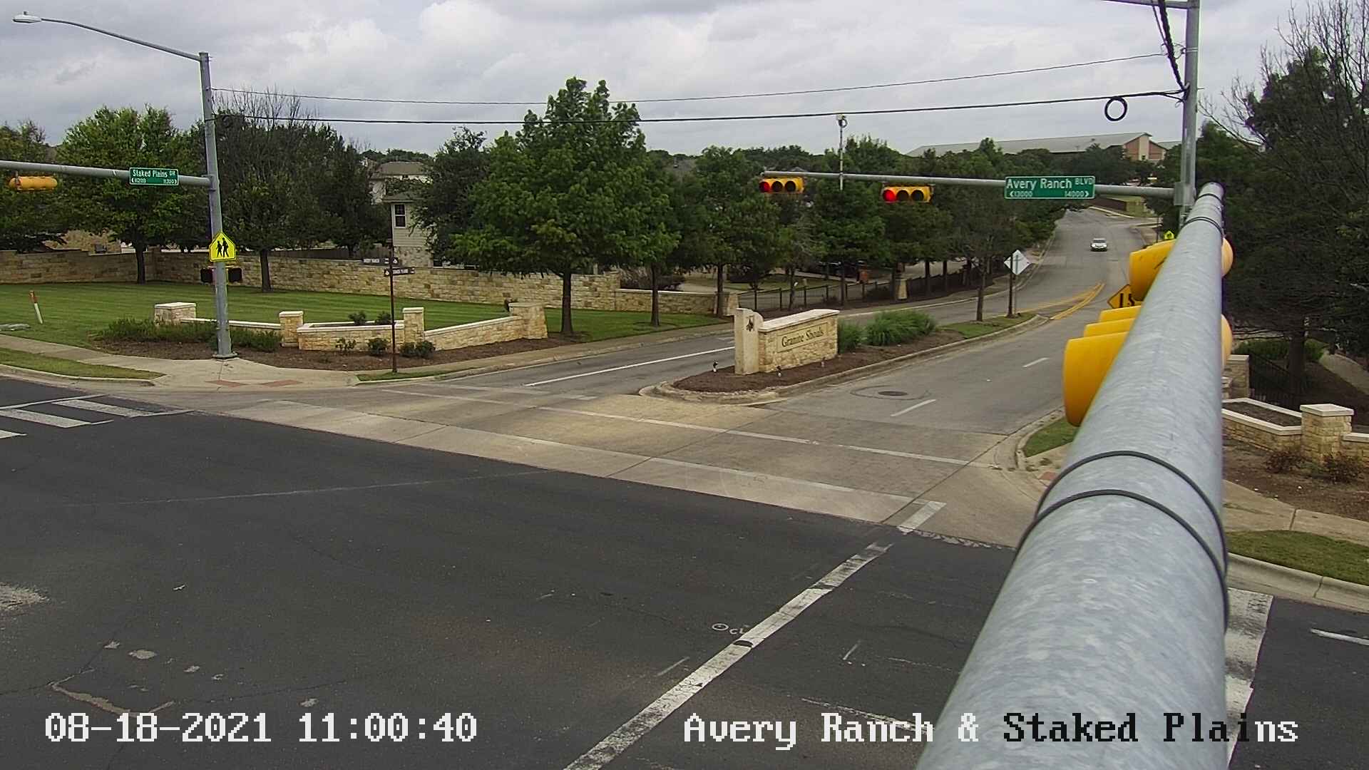 Traffic Cam  AVERY RANCH BLVD / STAKED PLAINS DR