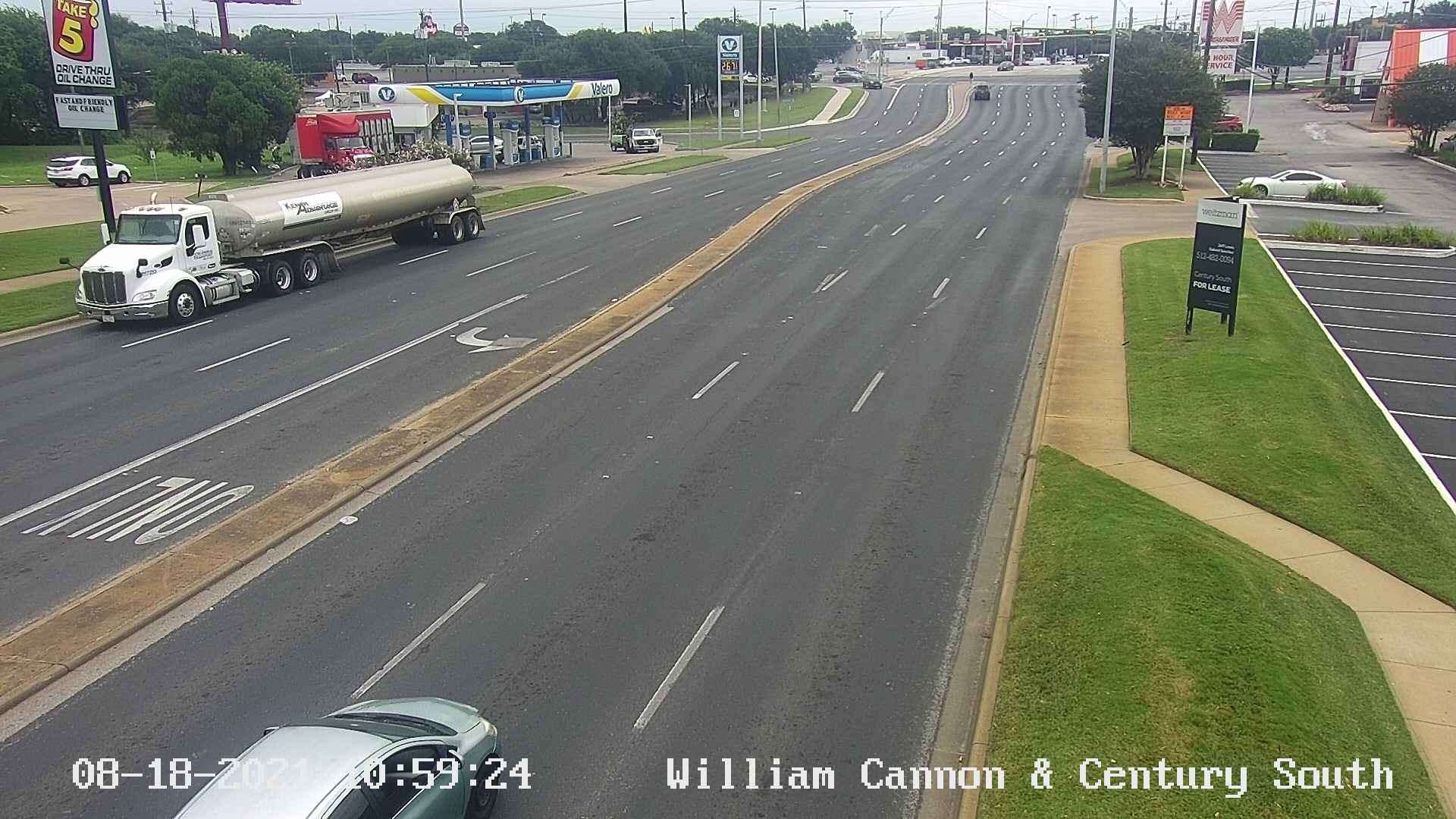Traffic Cam 701 BLK E WILLIAM CANNON DR (CENTURY SOUTH)